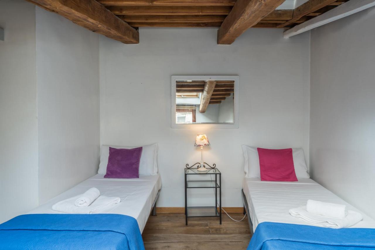 Cozy Wooden Apt In Piazza Navona Appartement Rome Buitenkant foto