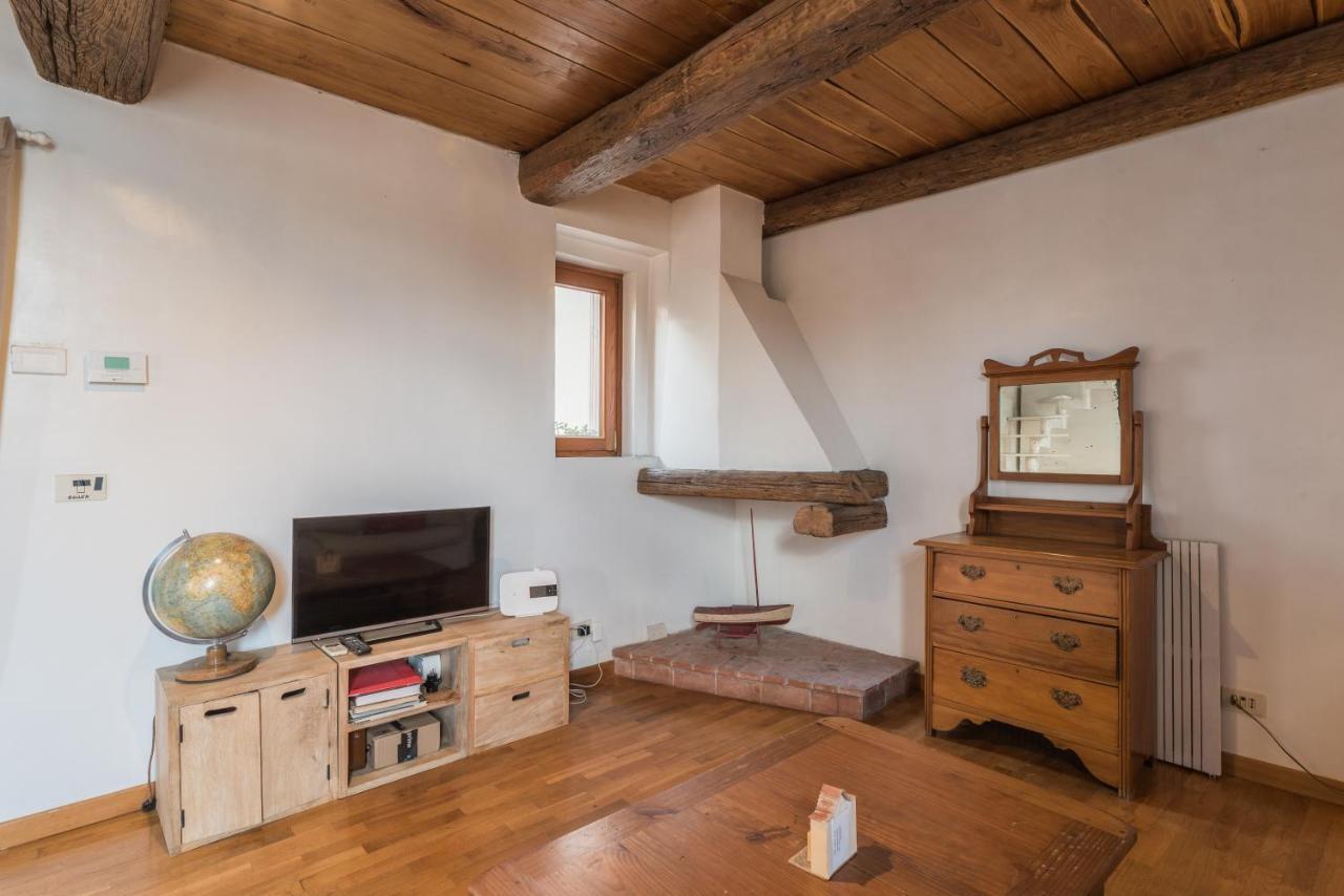 Cozy Wooden Apt In Piazza Navona Appartement Rome Buitenkant foto