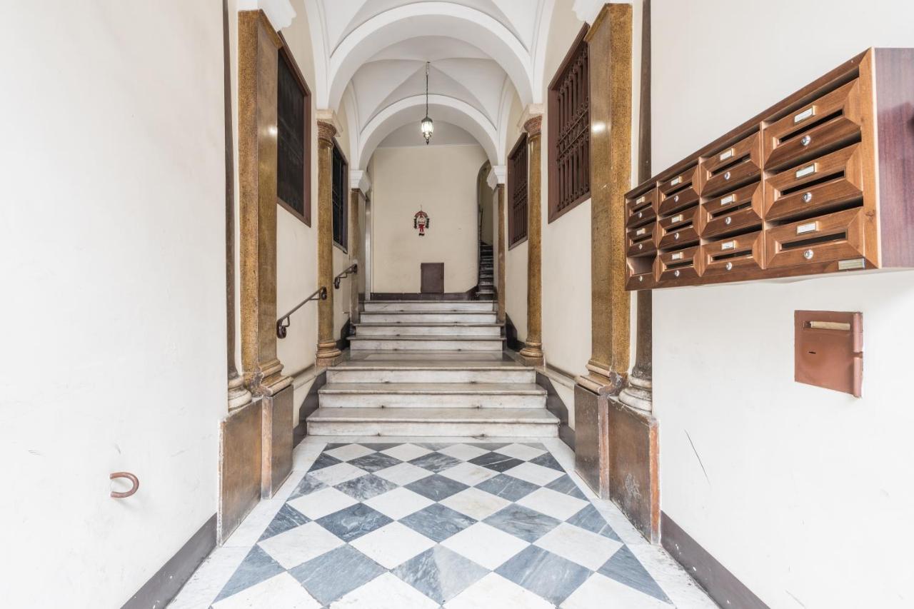 Cozy Wooden Apt In Piazza Navona Appartement Rome Buitenkant foto